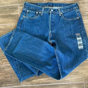 NWOT Levi’s 501 Men’s Jeans (33x32)